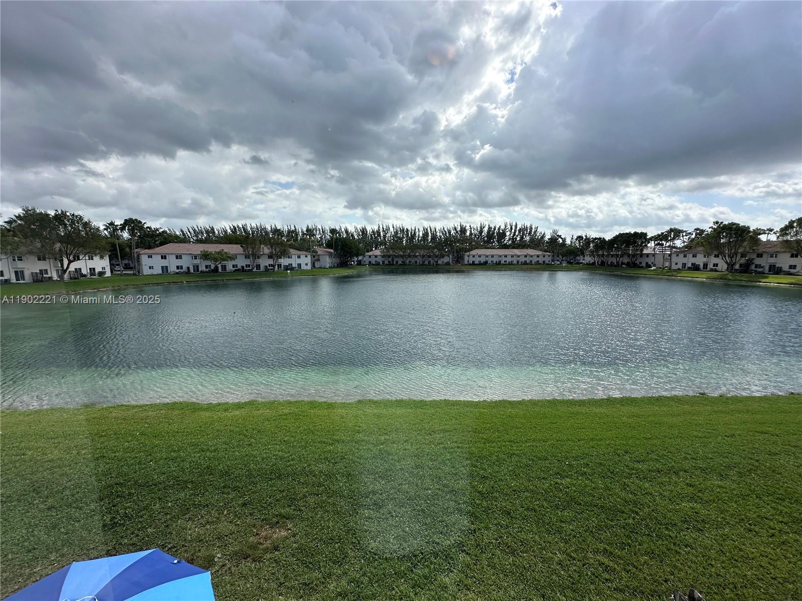 VENETIA GARDENS SOUTH CON - Residential Lease