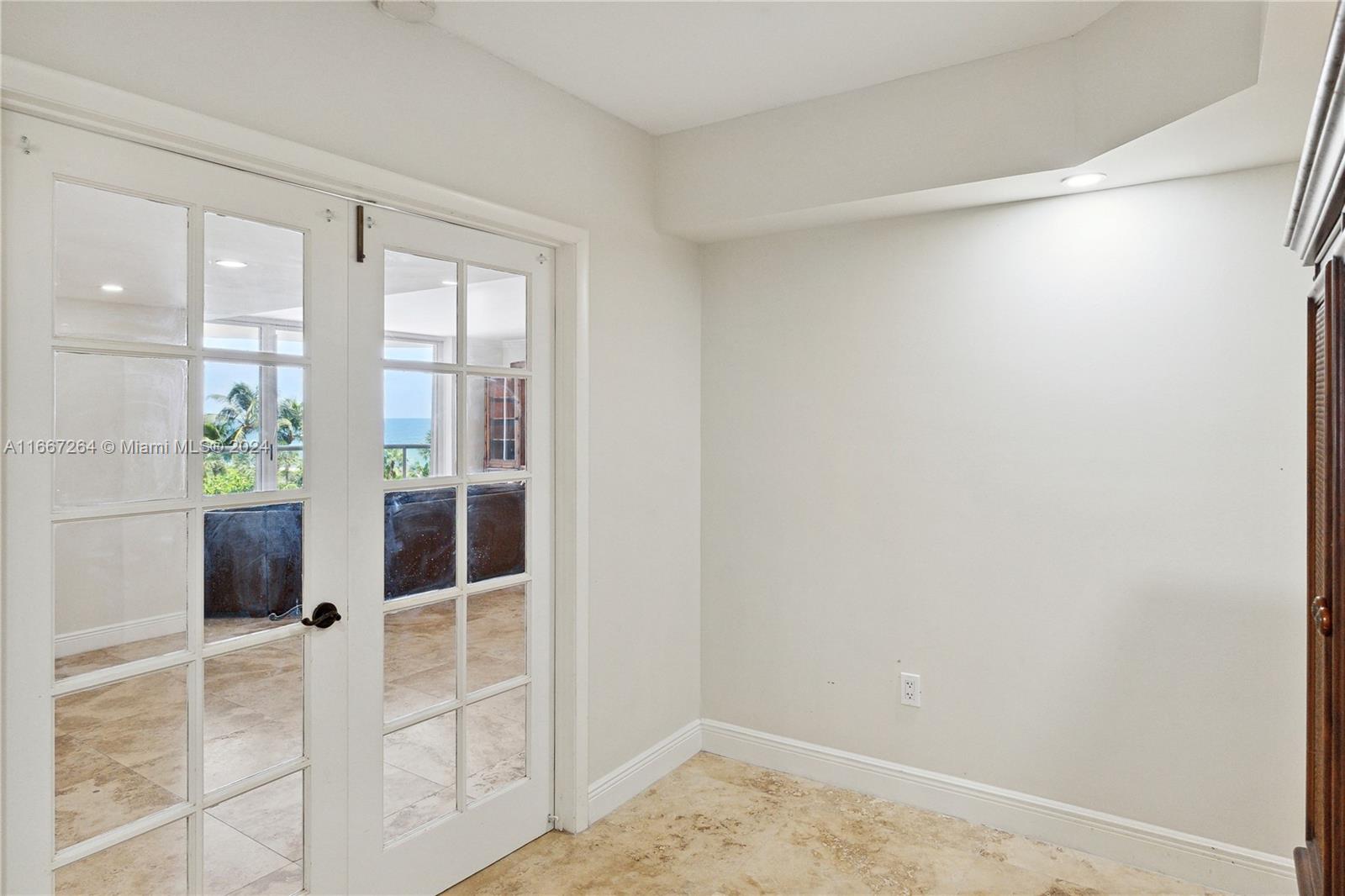 OCEAN 88 CONDO - Residential Lease