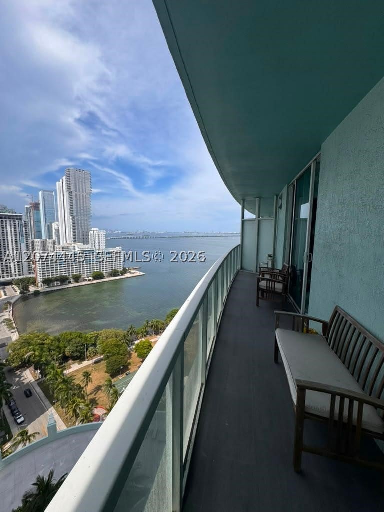 1900 N Bayshore Dr 2308