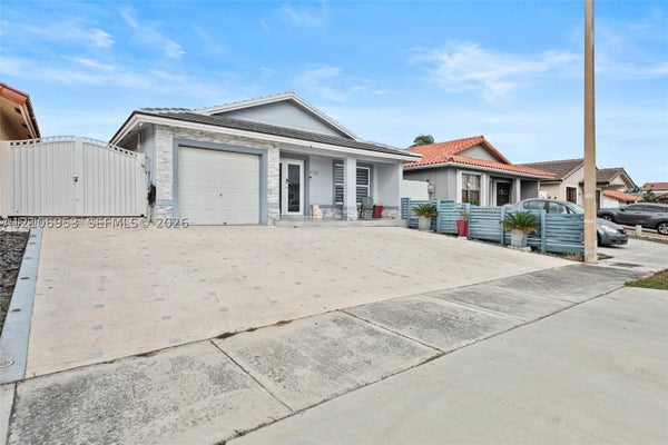8765 NW 111TH TER, HIALEAH, FL 33018 - Image 017acb2891e6cfefa4eb1592a12aa0a3/484855855