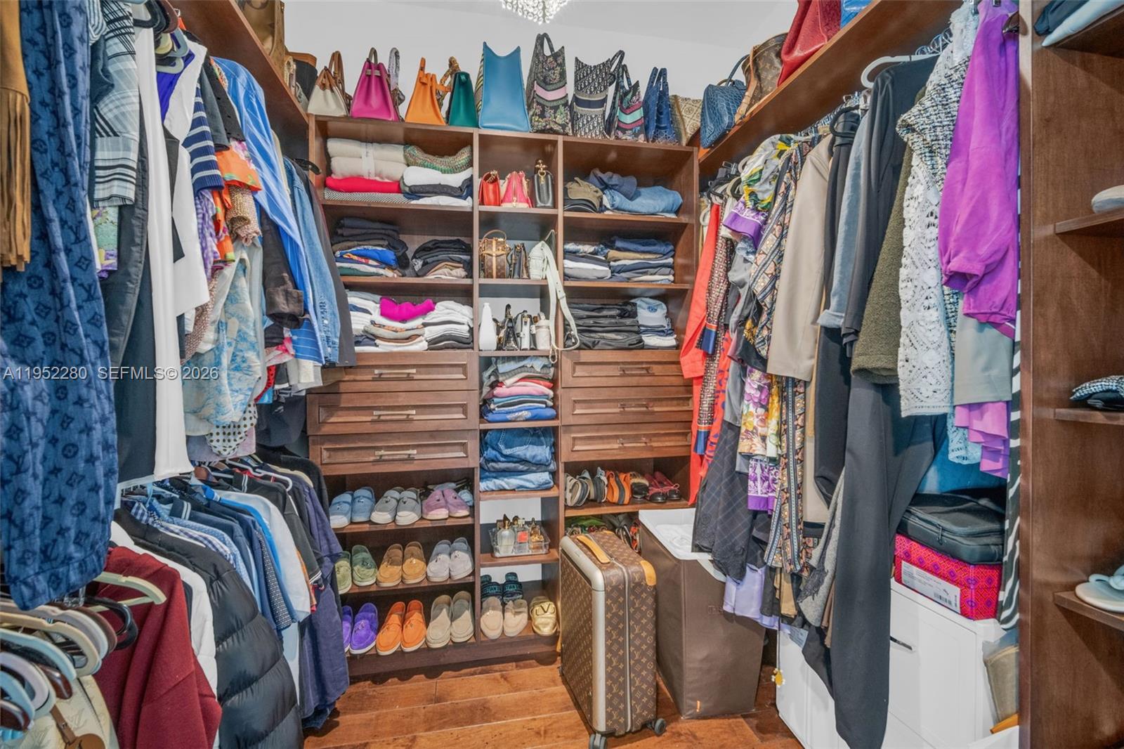 LAS OLAS RIVER HOUSE COND - Residential