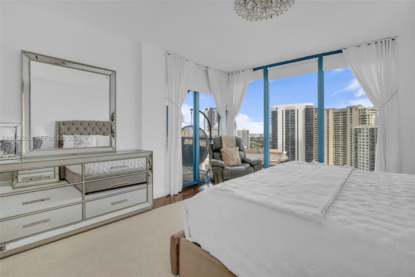 LAS OLAS RIVER HOUSE COND - Residential