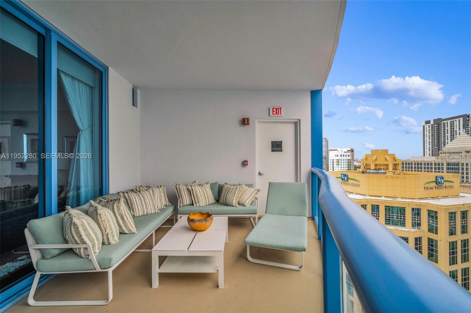 LAS OLAS RIVER HOUSE COND - Residential