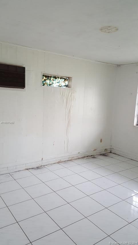 Carol City 1st Add - Residential