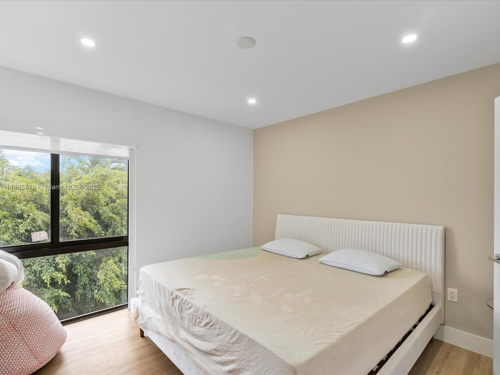 OCEANSIDE SEC ISLE OF NOR - Residential Income