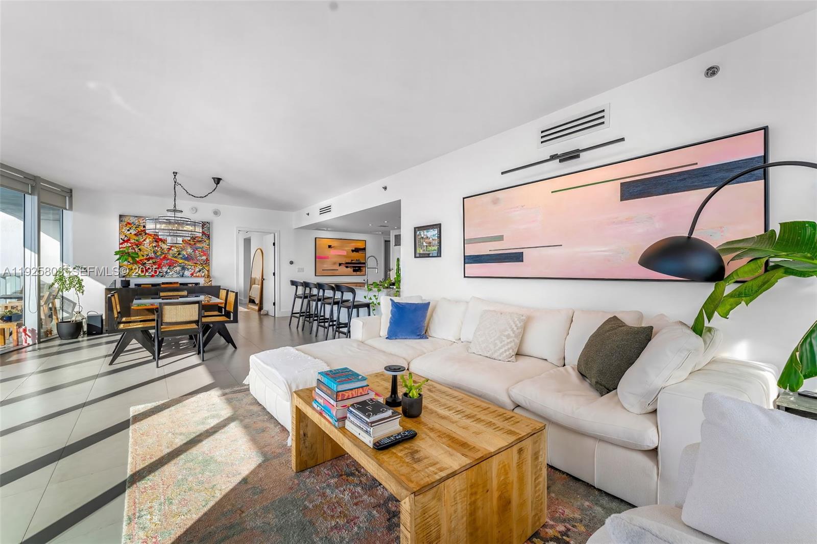 ICONBRICKELL CONDO NO 1 - Residential