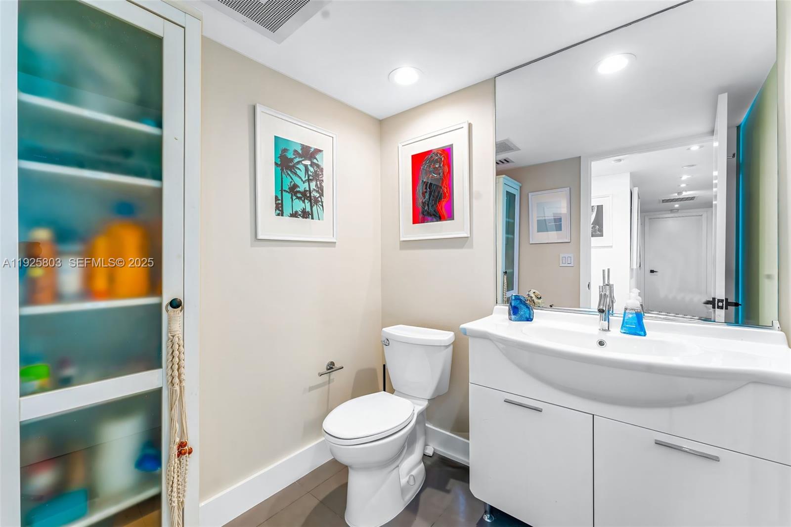 ICONBRICKELL CONDO NO 1 - Residential