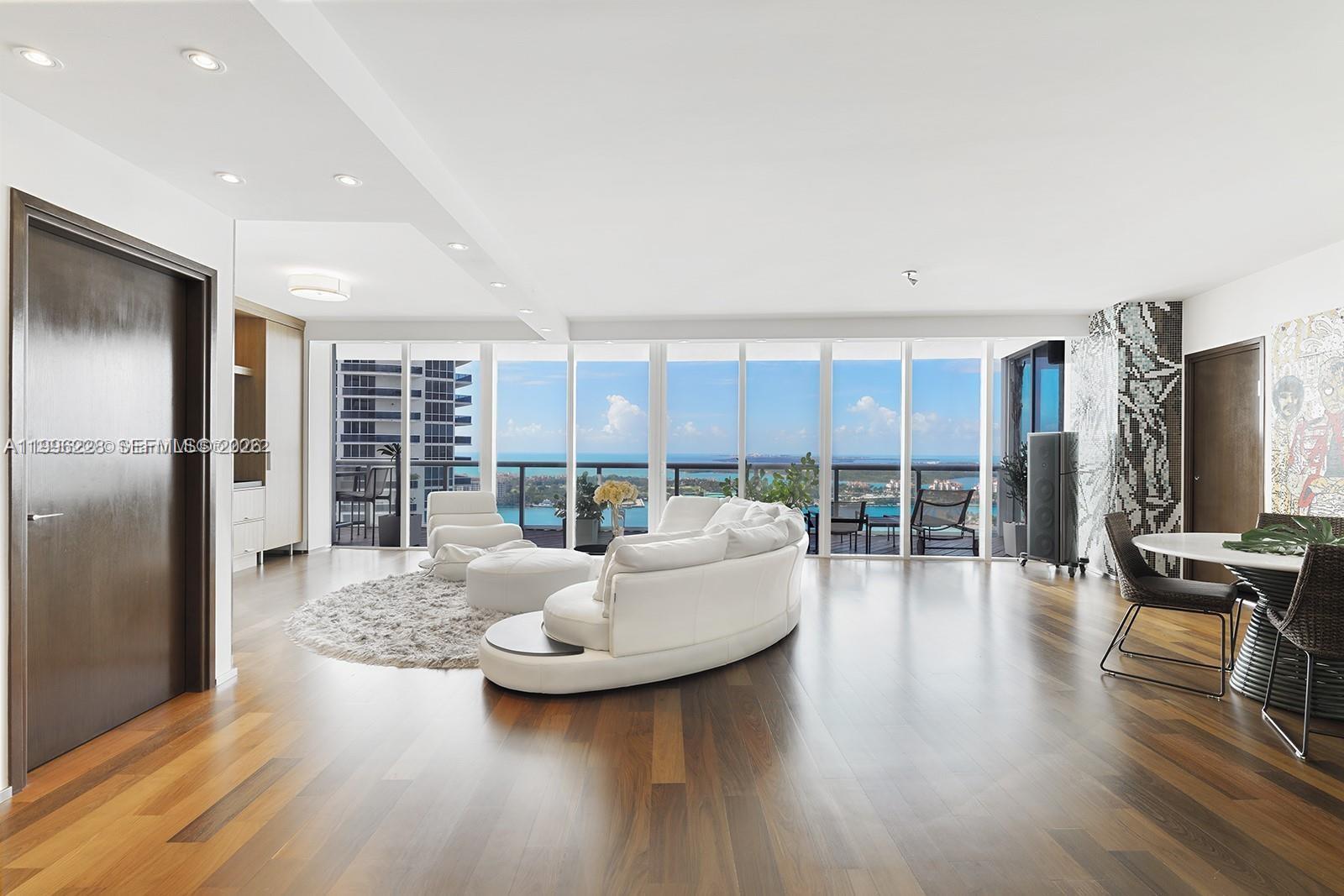 ICON CONDO - Residential