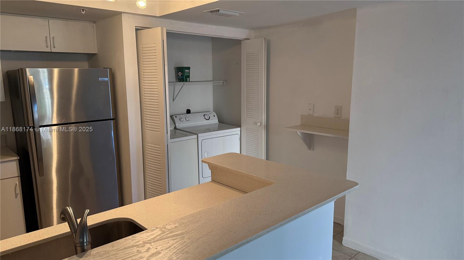 GRAND ISLES CONDO - Residential Lease