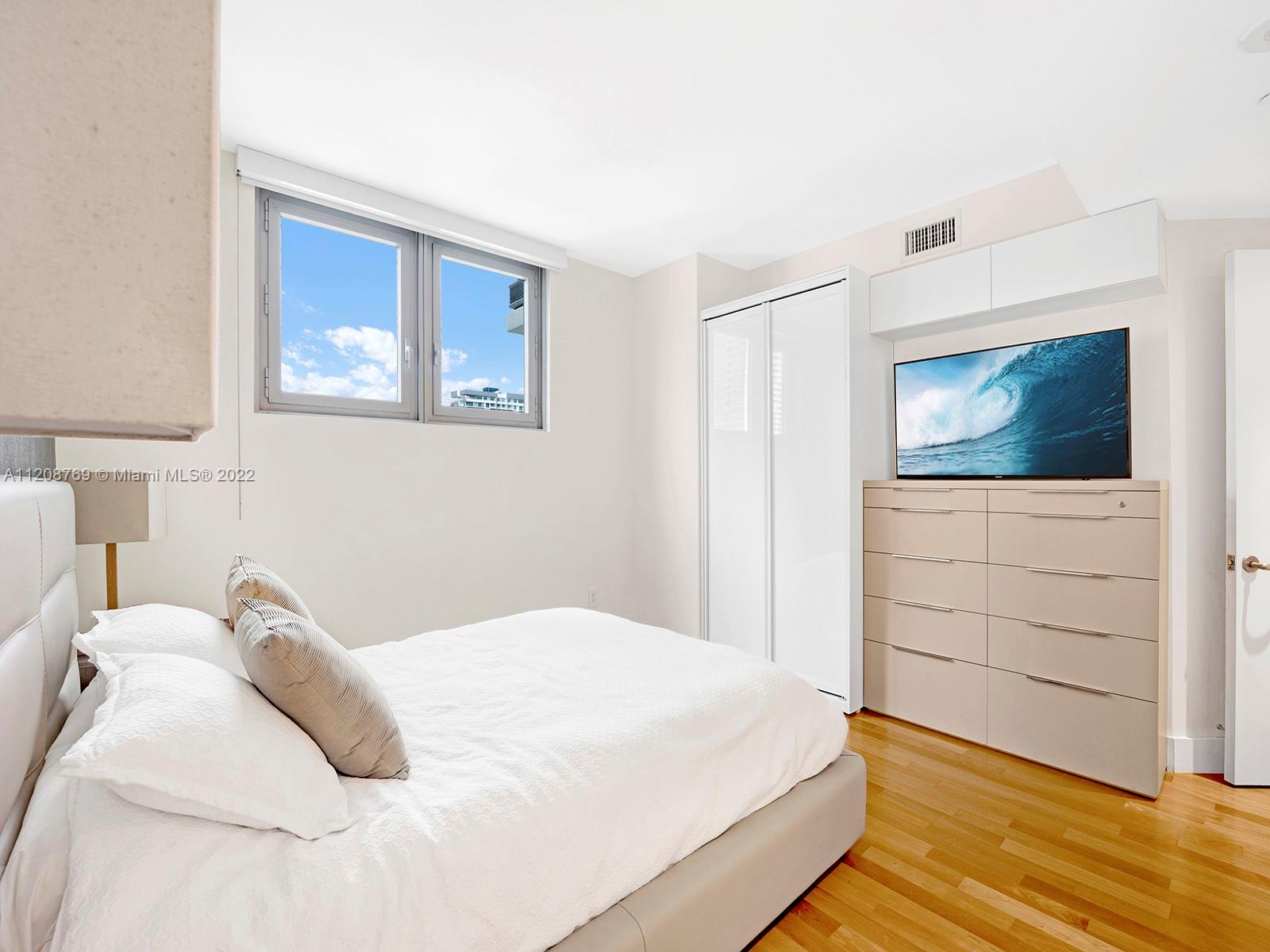 JADE RESIDENCES AT BRICKE - Residential