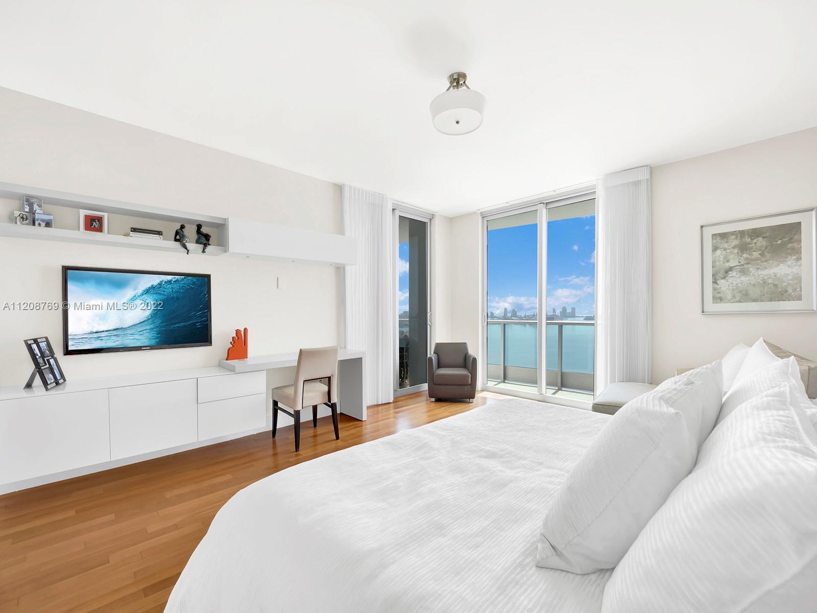 JADE RESIDENCES AT BRICKE - Residential