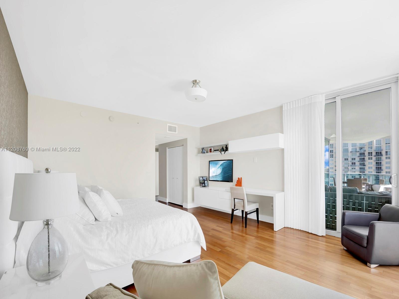 JADE RESIDENCES AT BRICKE - Residential