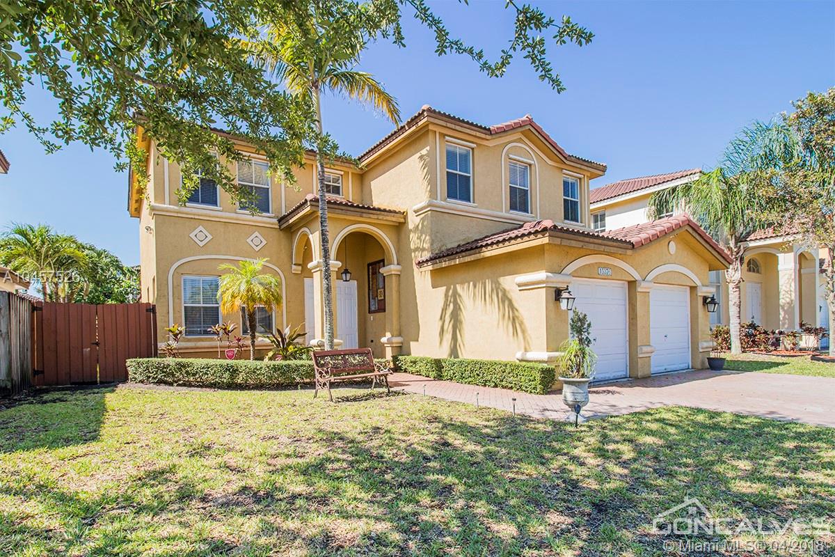 A B AT TAMIAMI TRAIL PHAS - Residential