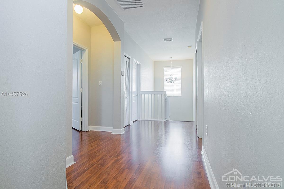 A B AT TAMIAMI TRAIL PHAS - Residential