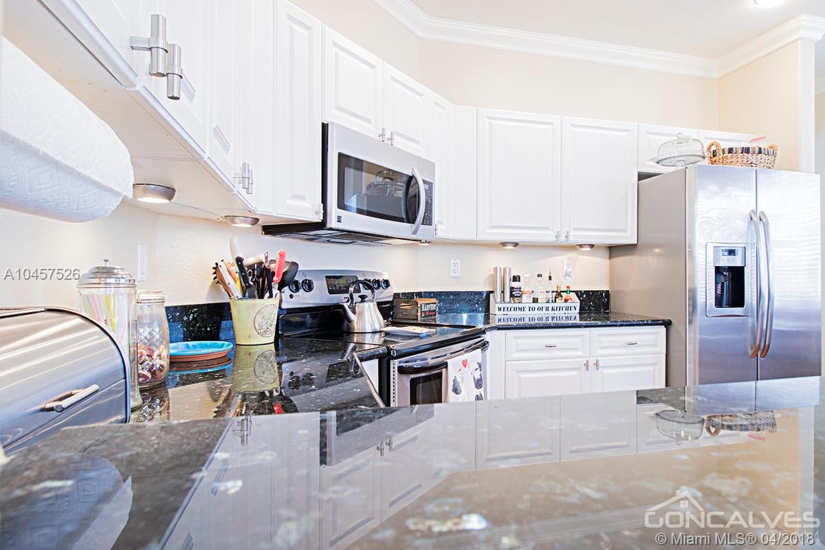 A B AT TAMIAMI TRAIL PHAS - Residential