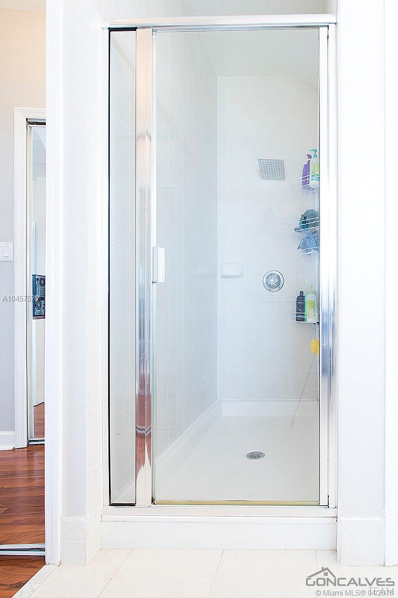 A B AT TAMIAMI TRAIL PHAS - Residential