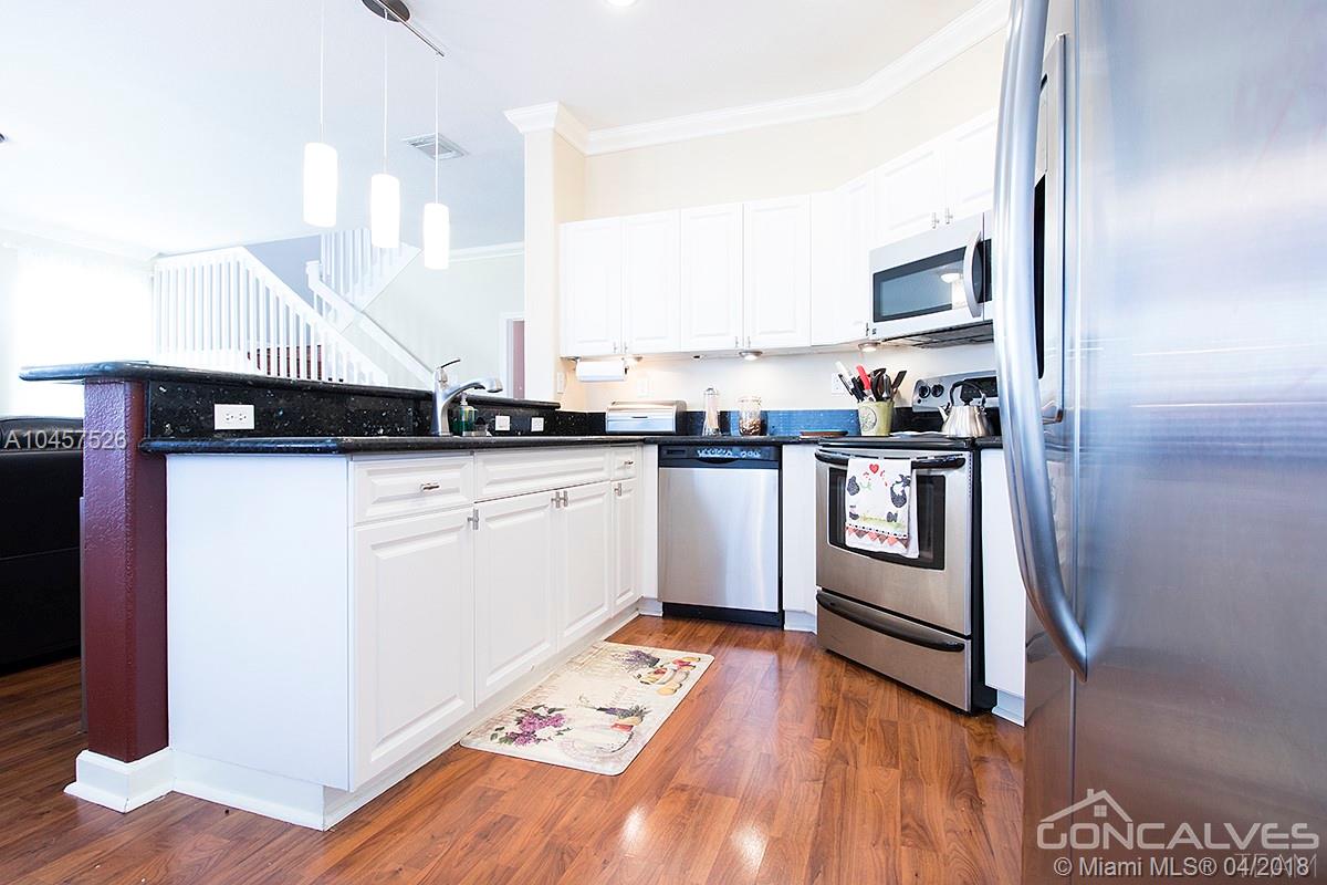 A B AT TAMIAMI TRAIL PHAS - Residential