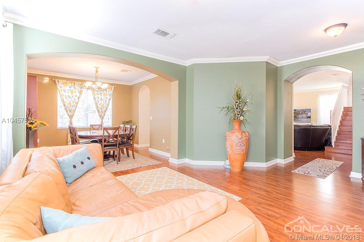 A B AT TAMIAMI TRAIL PHAS - Residential