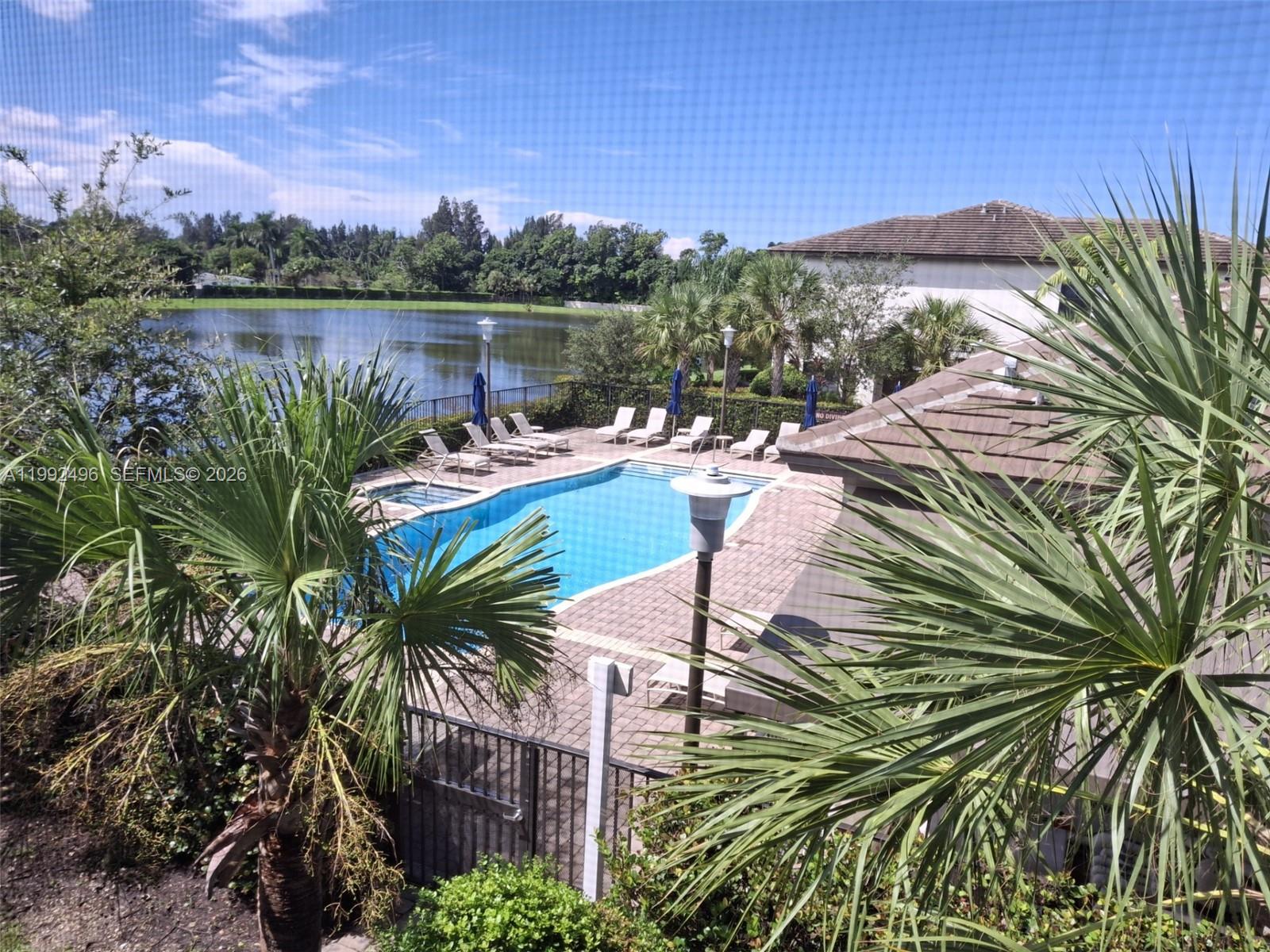 TROTTERS CHASE - Residential