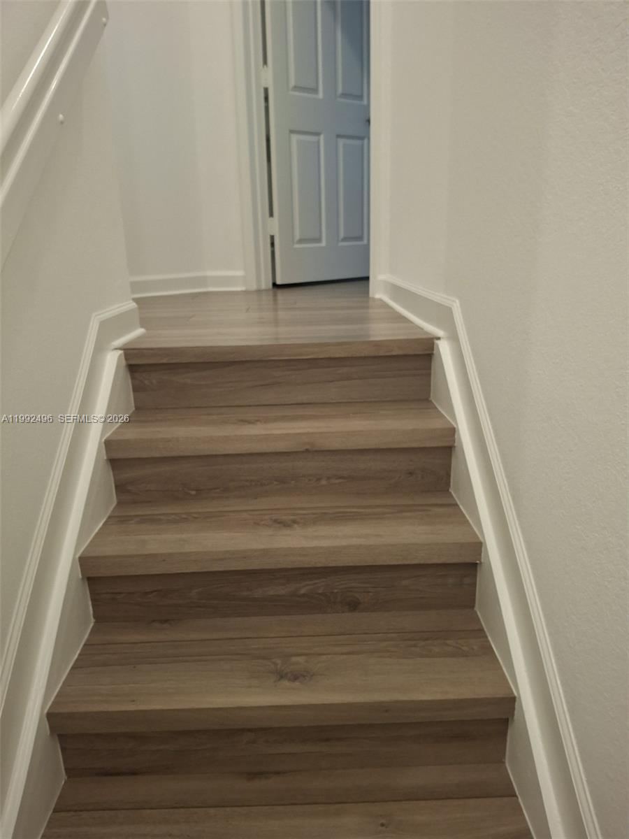 TROTTERS CHASE - Residential