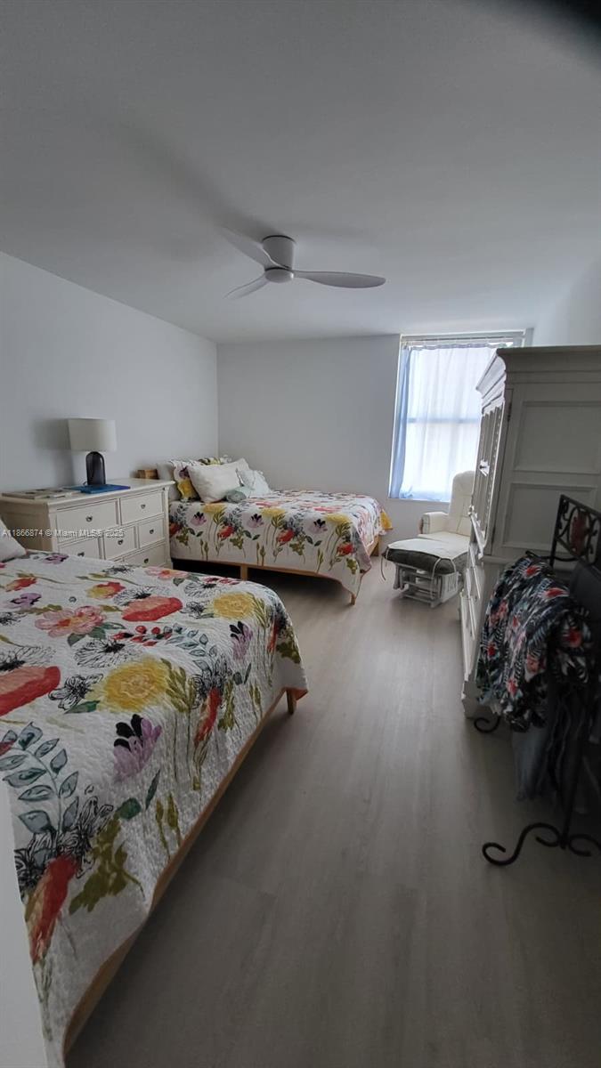 2899 Collins Ave 1224