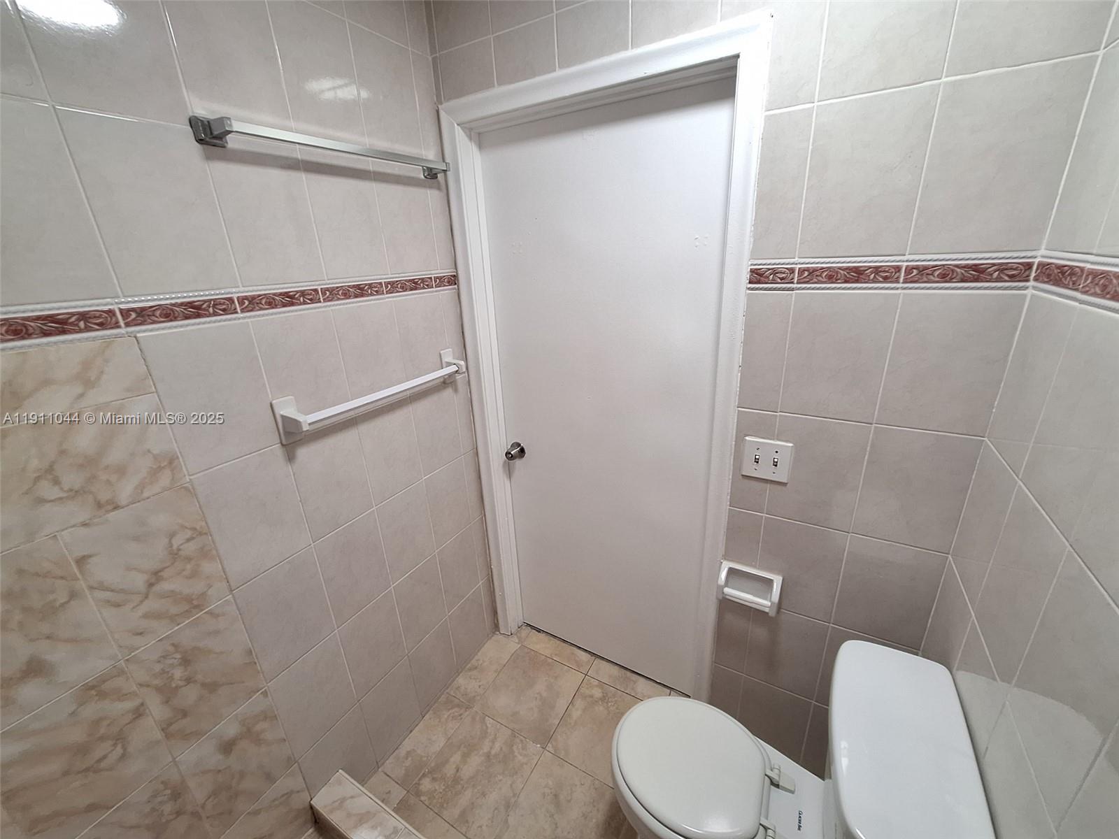 ISLE OF NORMANDY-MIAMI VI - Residential Lease