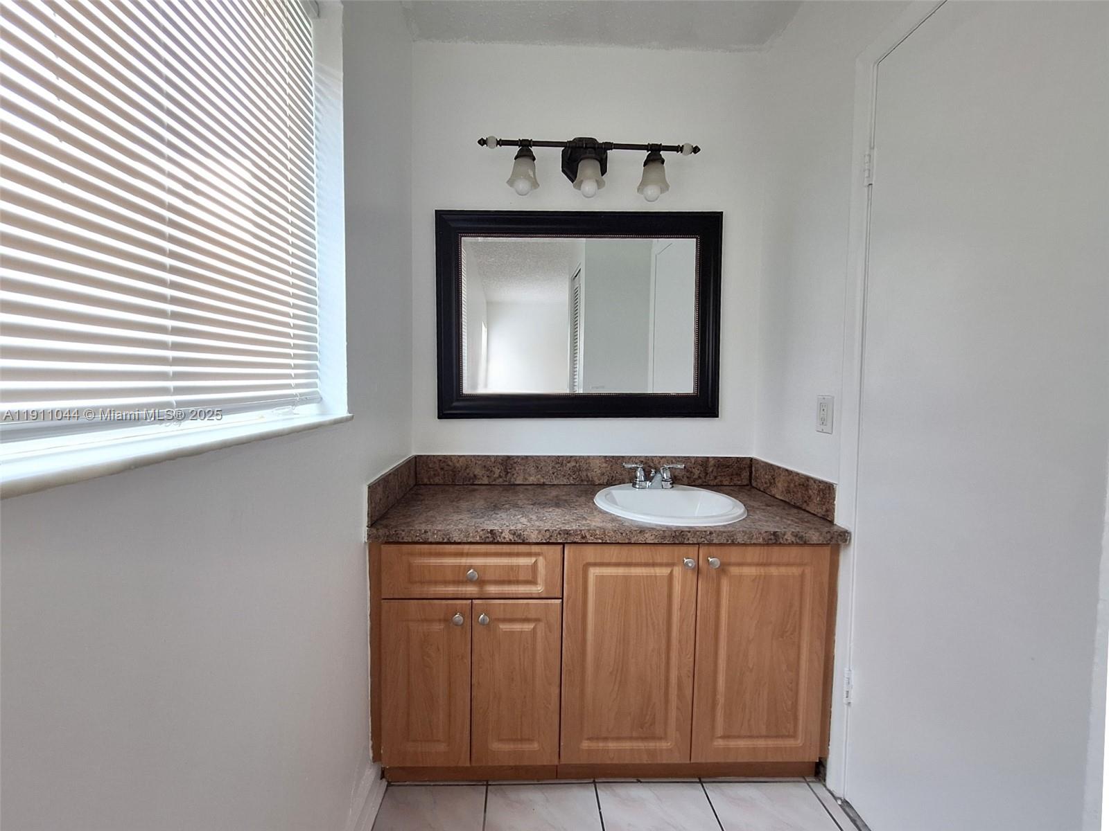 ISLE OF NORMANDY-MIAMI VI - Residential Lease