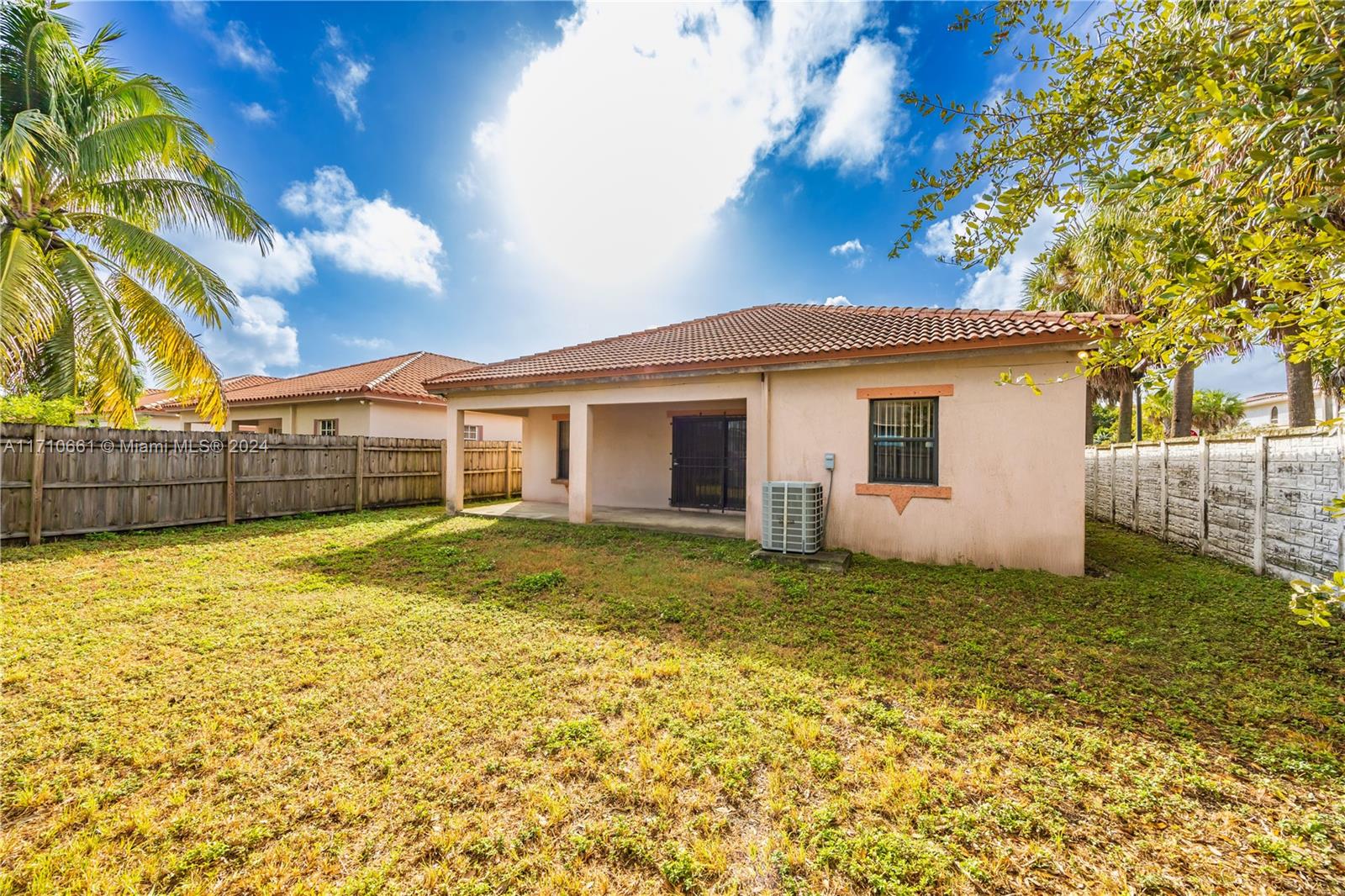 ORANGE HEIGHTS - Residential
