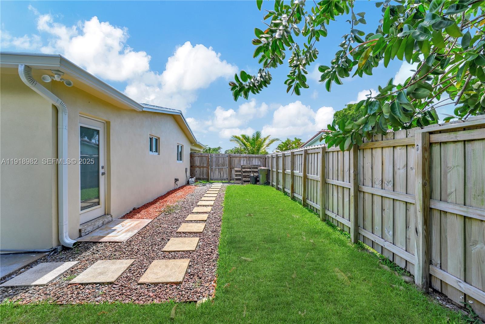 CORAL HEIGHTS SEC 3 - Residential