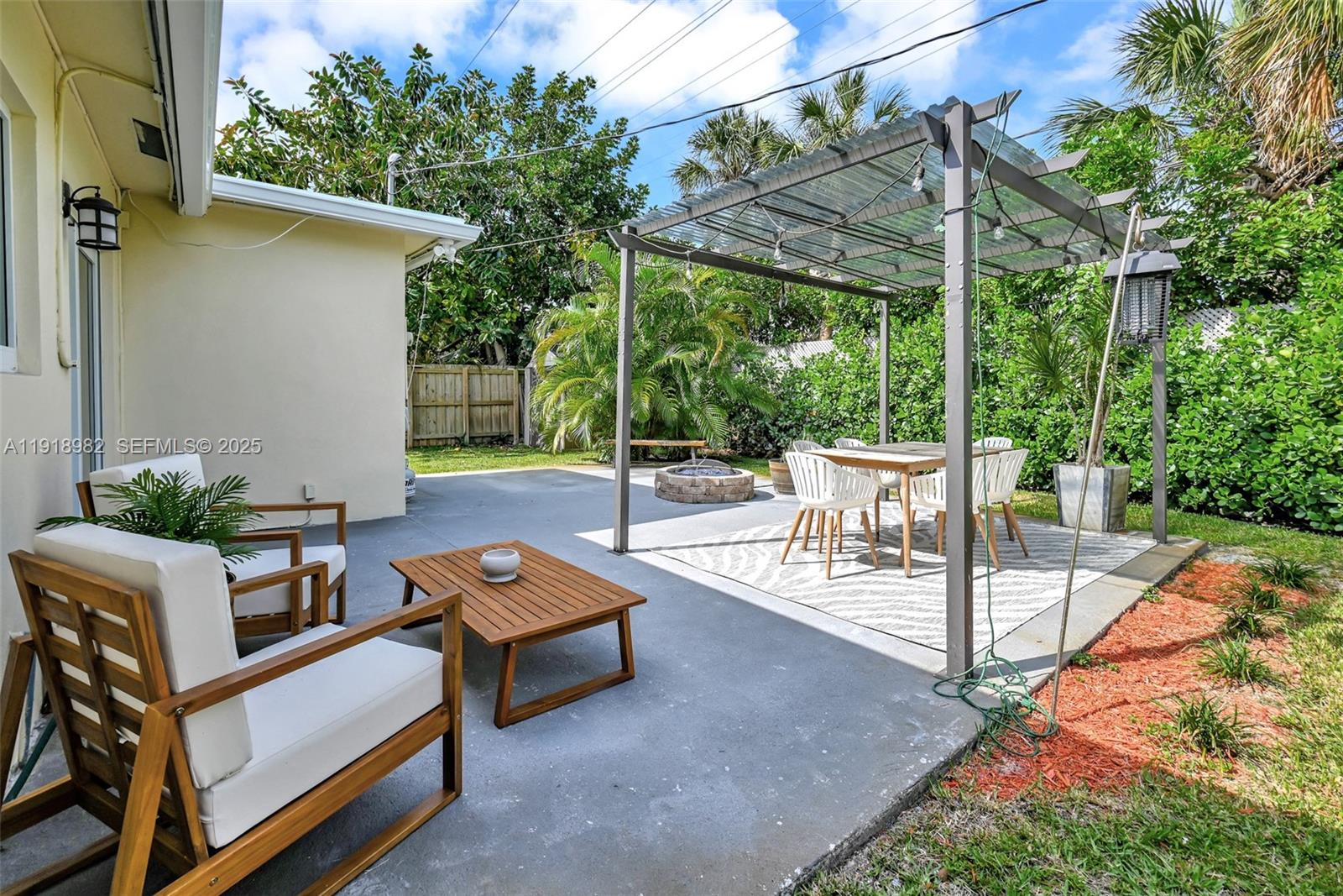 CORAL HEIGHTS SEC 3 - Residential