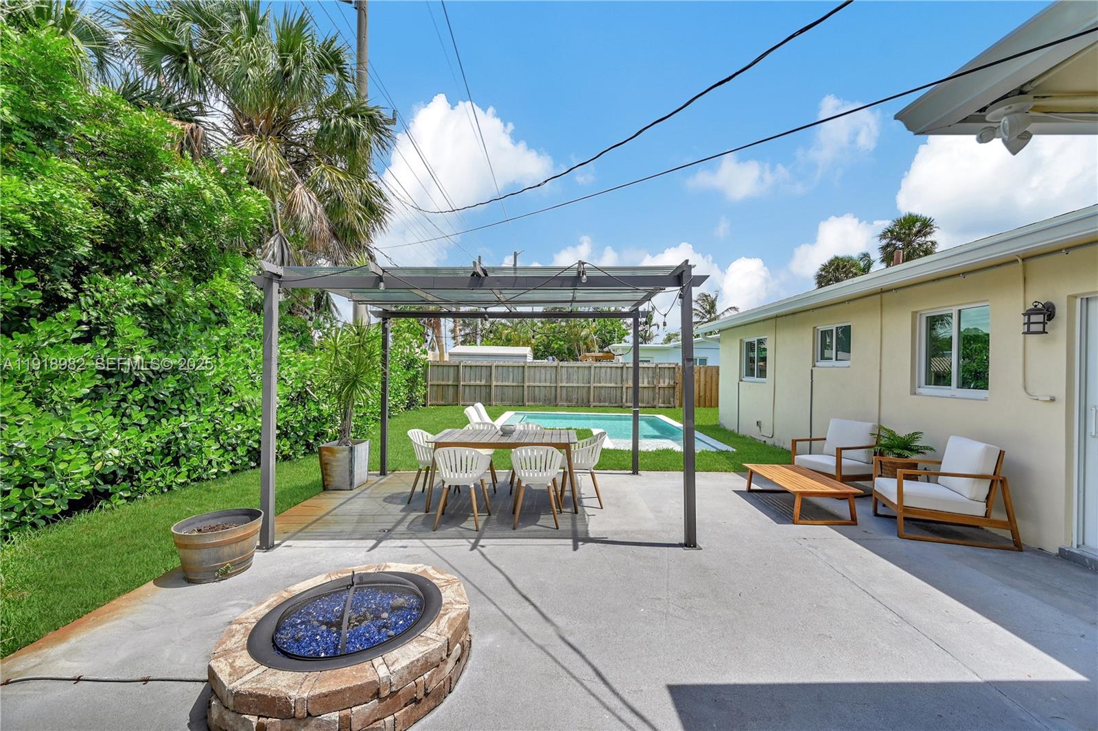 CORAL HEIGHTS SEC 3 - Residential