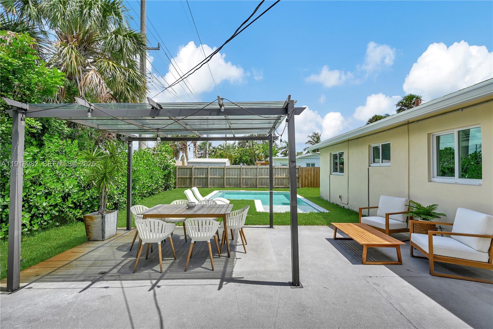 CORAL HEIGHTS SEC 3 - Residential