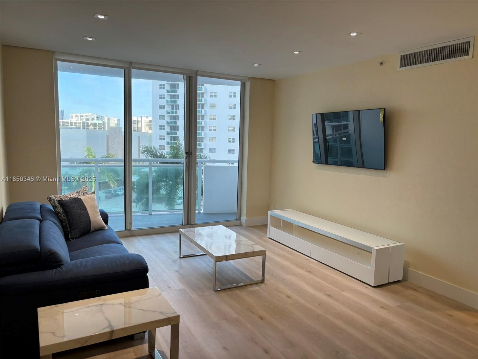 Completely renovated & fully furnished Condo in Hollywood / 1 bedroom / 1 Bathroom / Bright and spacious unit / 817 sq. ft. feet. of living area / Great Amenities such as swinging pool, gym, fitness center and more / Walking distance to Hollywood beach, close to shopping centers, major roads, Downtown Hollywood and more / Unit for seasonal rent only 6 months for $2,800. Available on September 1st.