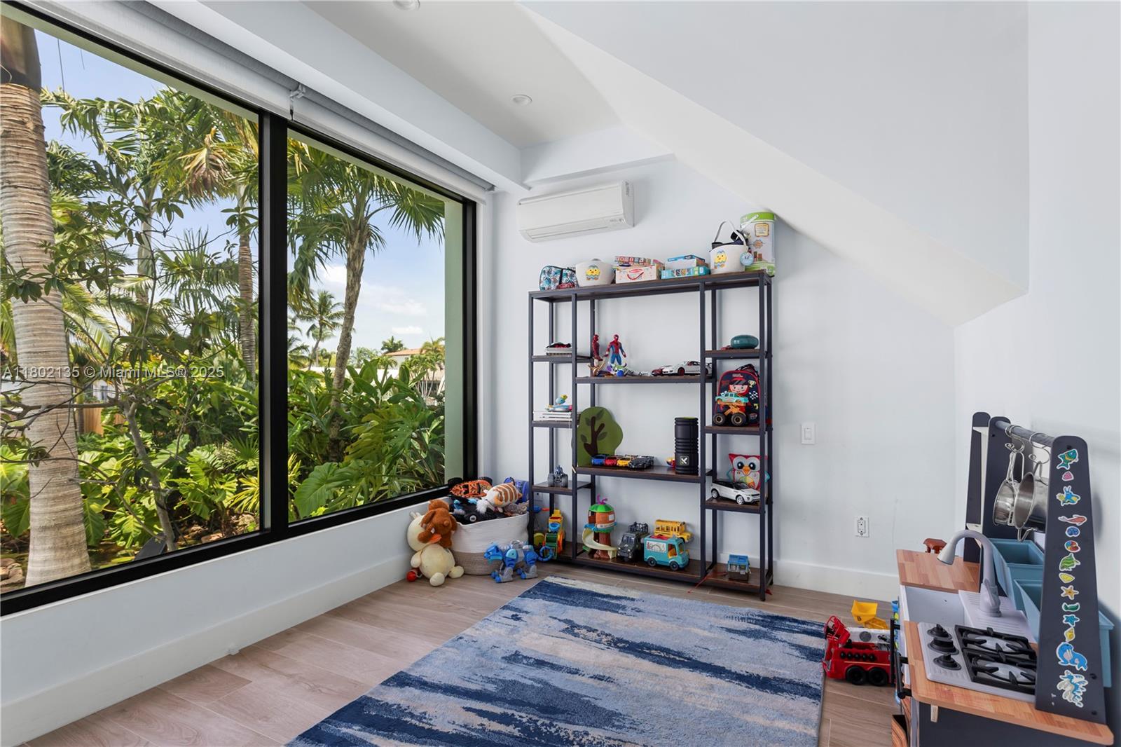 CORONADO HARBOR - Residential