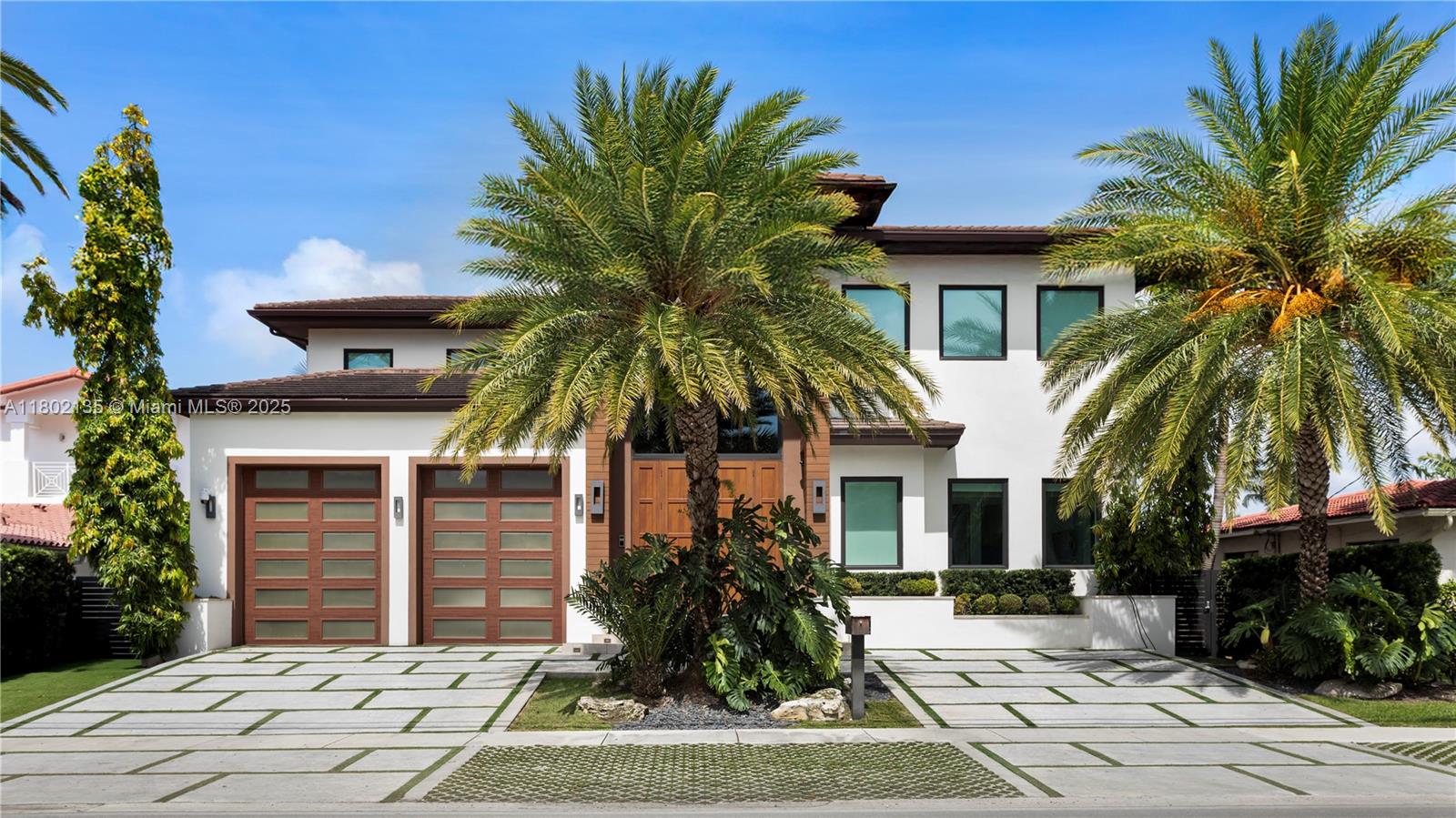 12880 N Bayshore Dr