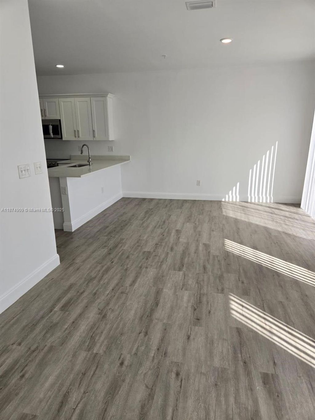 Photo of 4221 Gulfstream Rd, Lake Worth, FL 33461 (MLS # A11874909)