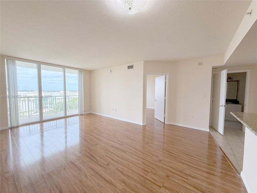 Welcome to this bright and spacious 2-bed, 2-bath residence at Turnberry on the Green. This unit features a desirable split floor plan with beautiful wood floors throughout, an open living area filled with natural light, and a private balcony with relaxing views of the Aventura skyline. Both bedrooms are. Residents enjoy resort-style amenities including a heated pool, fitness center, spa, yoga room, business center, 24-hour concierge, and valet. Just steps from Aventura Mall, Publix, parks, and top-rated schools, this residence blends comfort with unbeatable convenience. CAN SEE IT TODAY !!!!