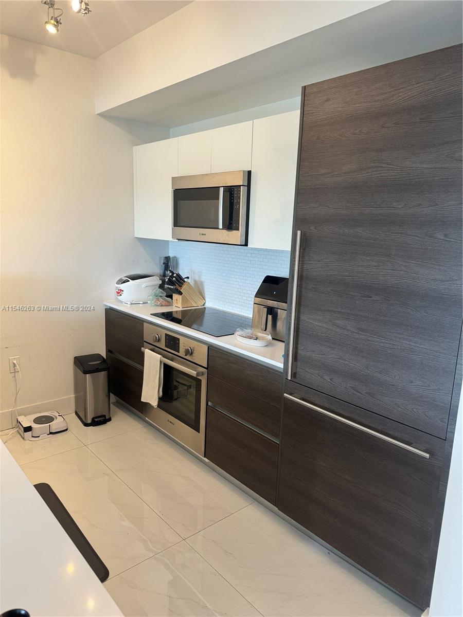 Merrick Manor - Residential Lease