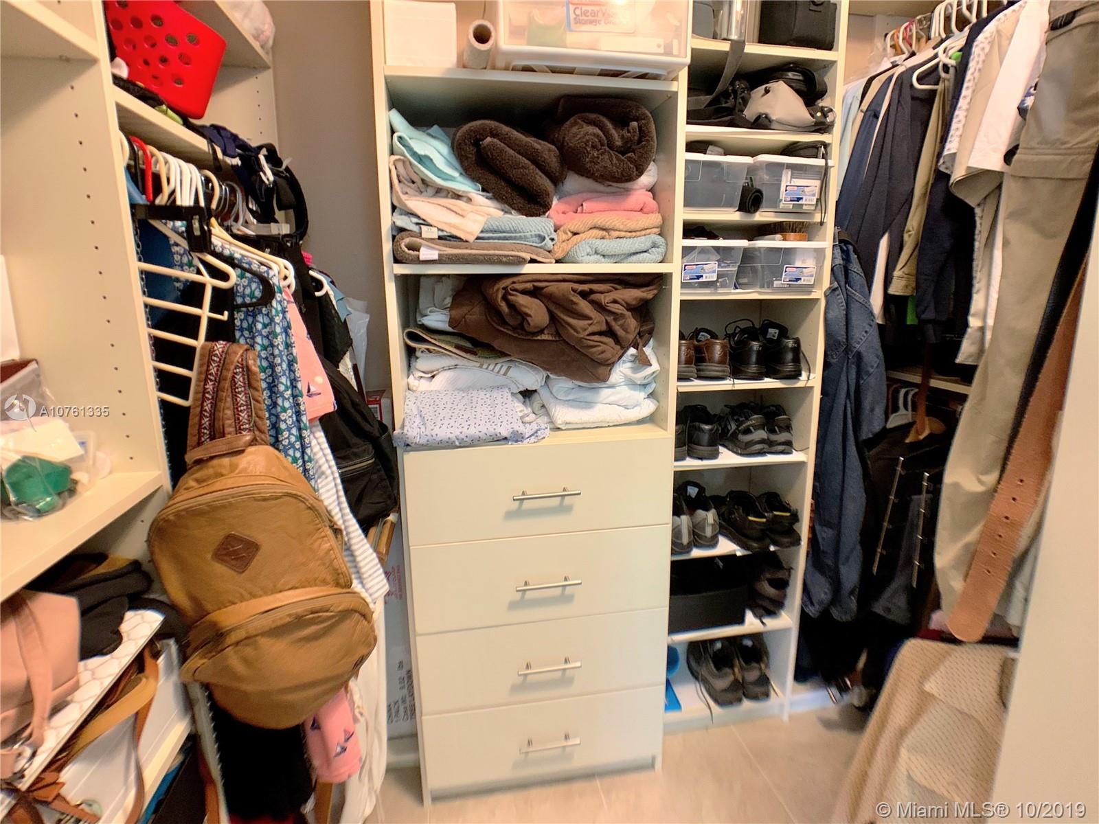 LAKES OF AVALON SEC 3 - Residential