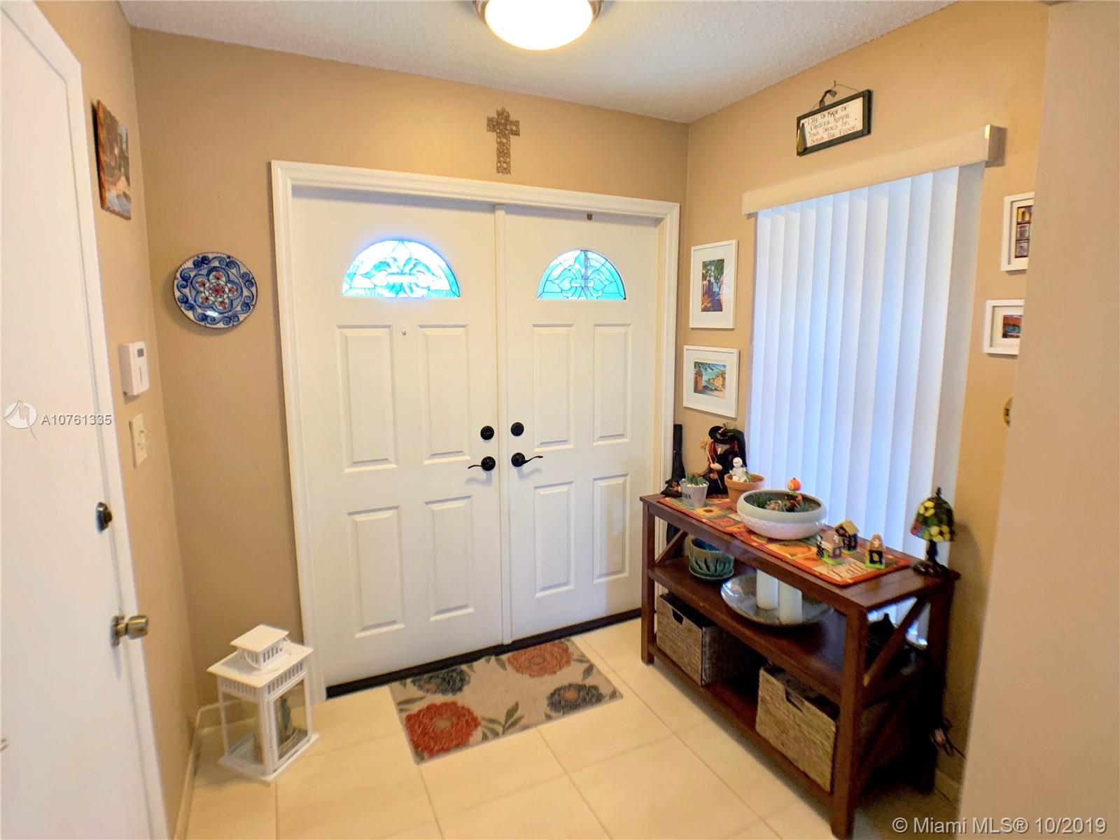 LAKES OF AVALON SEC 3 - Residential