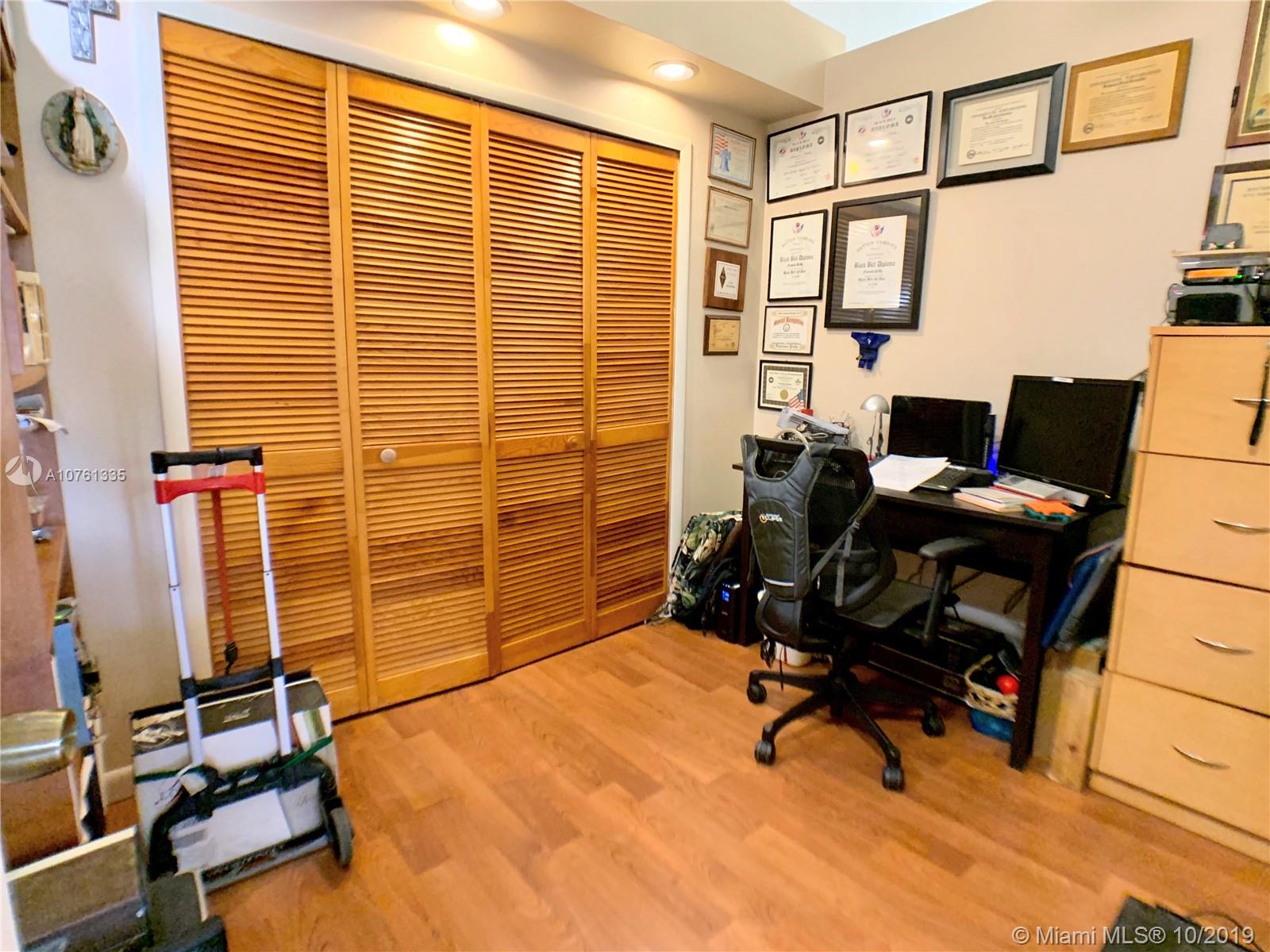 LAKES OF AVALON SEC 3 - Residential