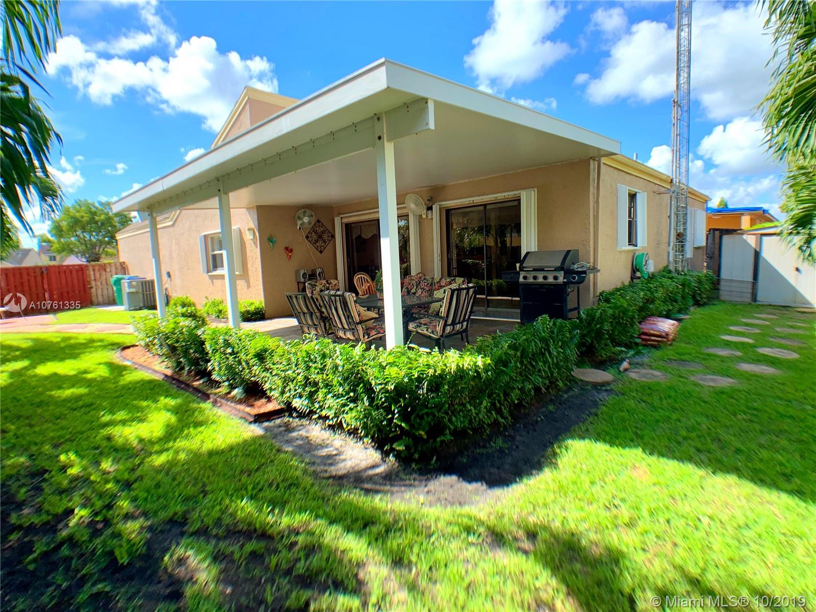 LAKES OF AVALON SEC 3 - Residential