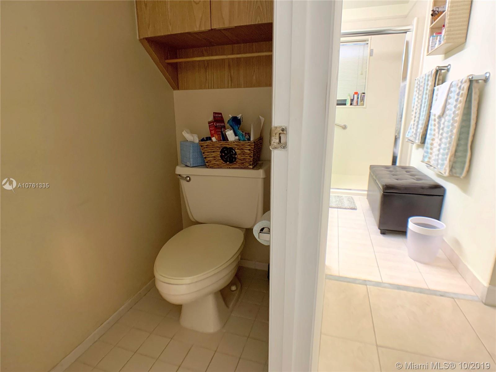 LAKES OF AVALON SEC 3 - Residential