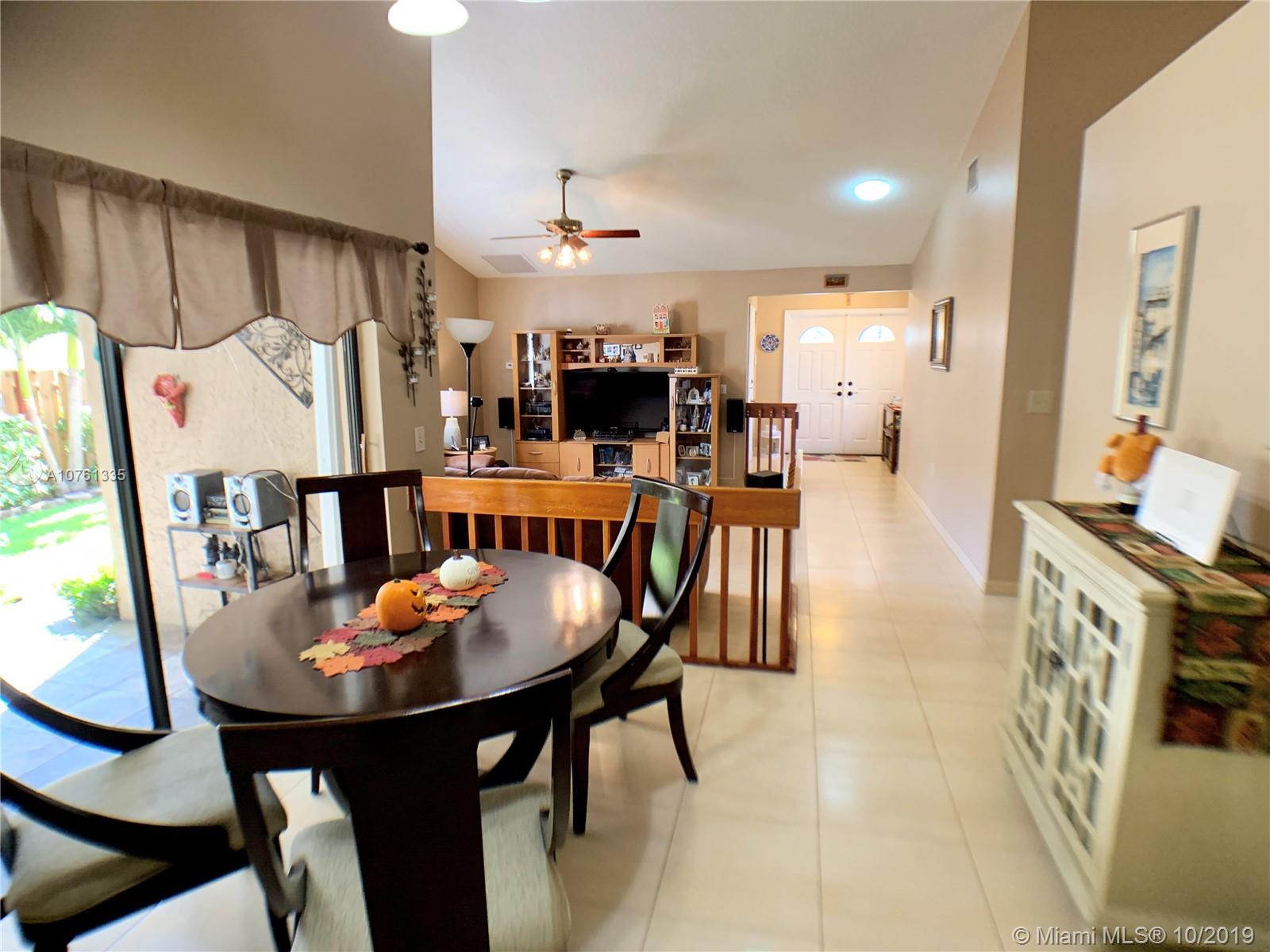 LAKES OF AVALON SEC 3 - Residential