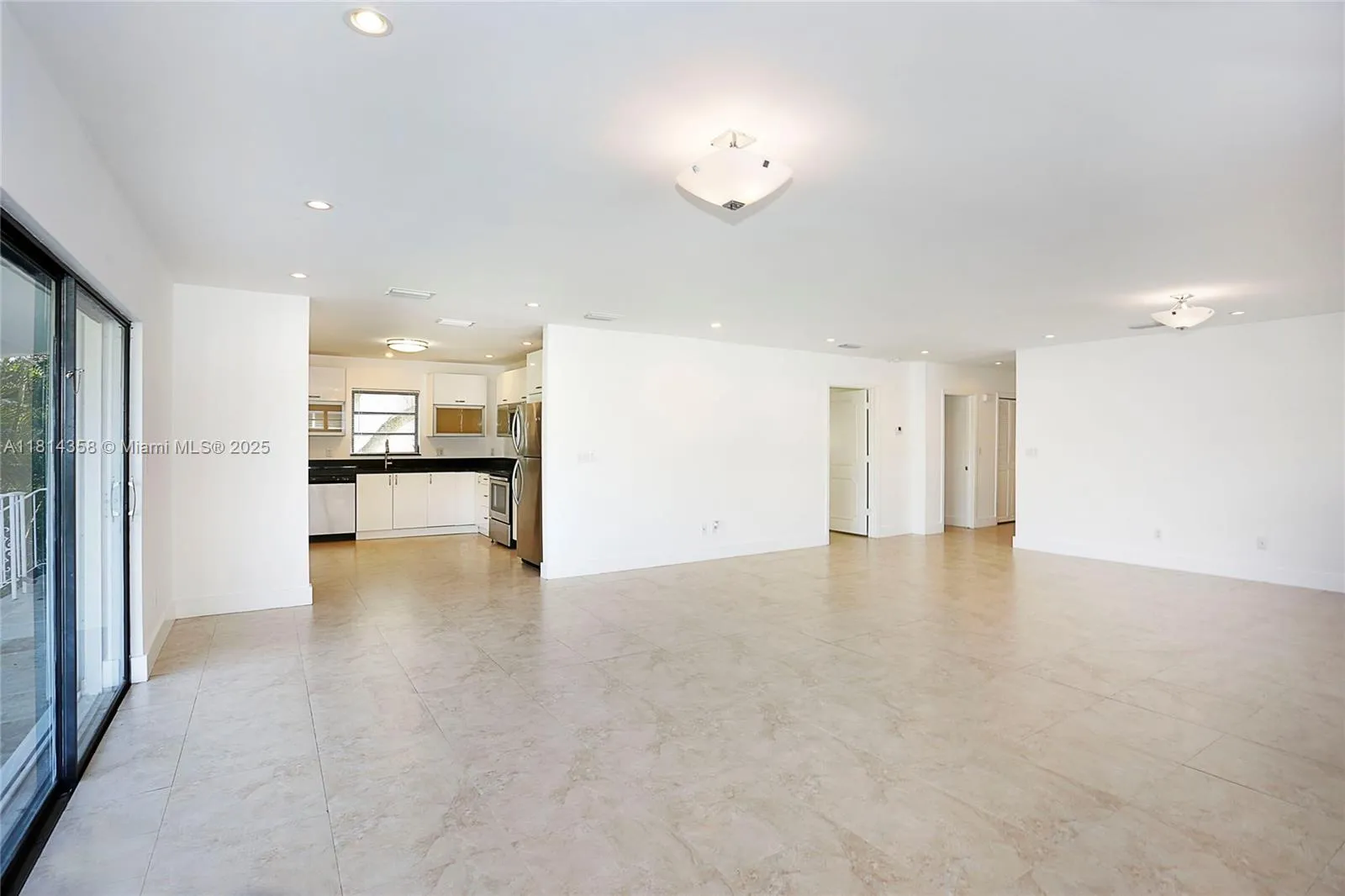 Coral Gables, Florida 33146, United States, 3 Bedrooms Bedrooms, ,2 BathroomsBathrooms,Residential,Active,142668