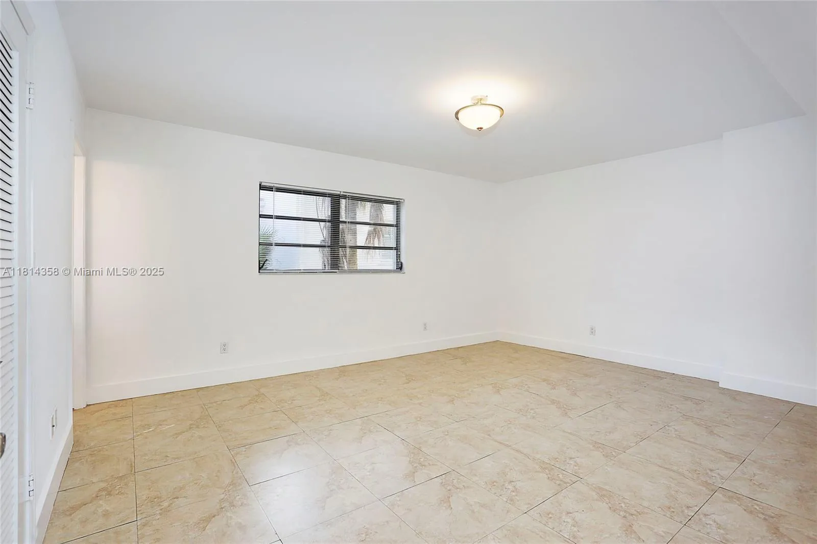 Coral Gables, Florida 33146, United States, 3 Bedrooms Bedrooms, ,2 BathroomsBathrooms,Residential,Active,142668