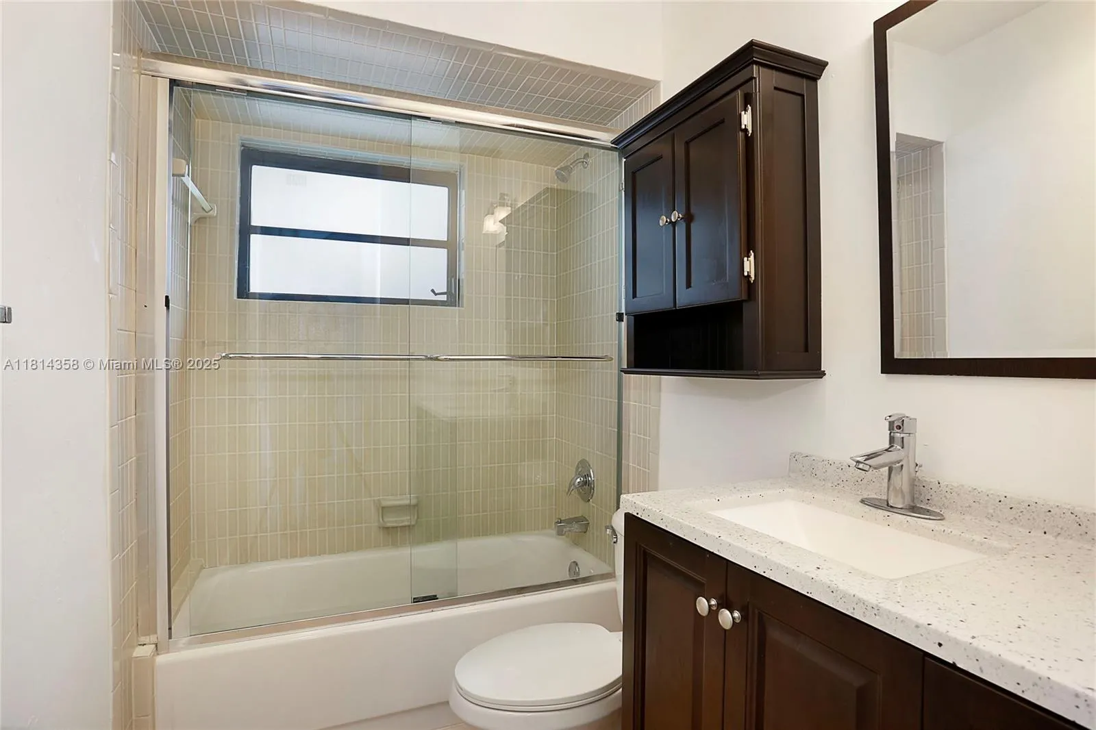 Coral Gables, Florida 33146, United States, 3 Bedrooms Bedrooms, ,2 BathroomsBathrooms,Residential,Active,142668