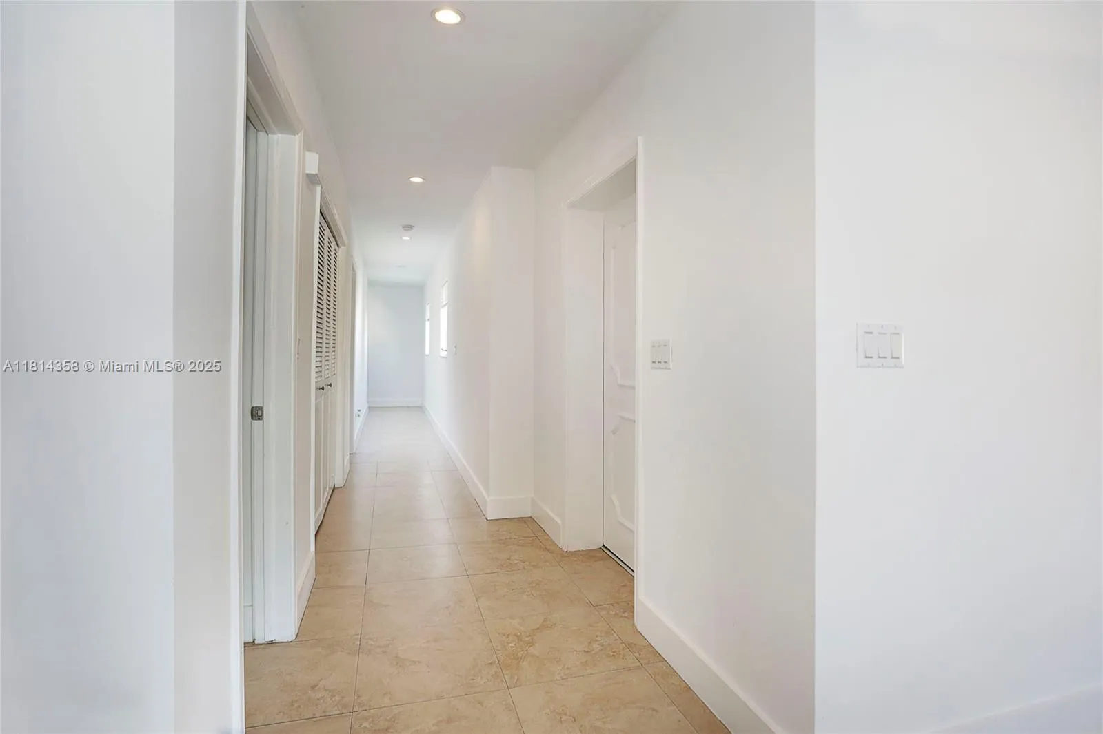 Coral Gables, Florida 33146, United States, 3 Bedrooms Bedrooms, ,2 BathroomsBathrooms,Residential,Active,142668