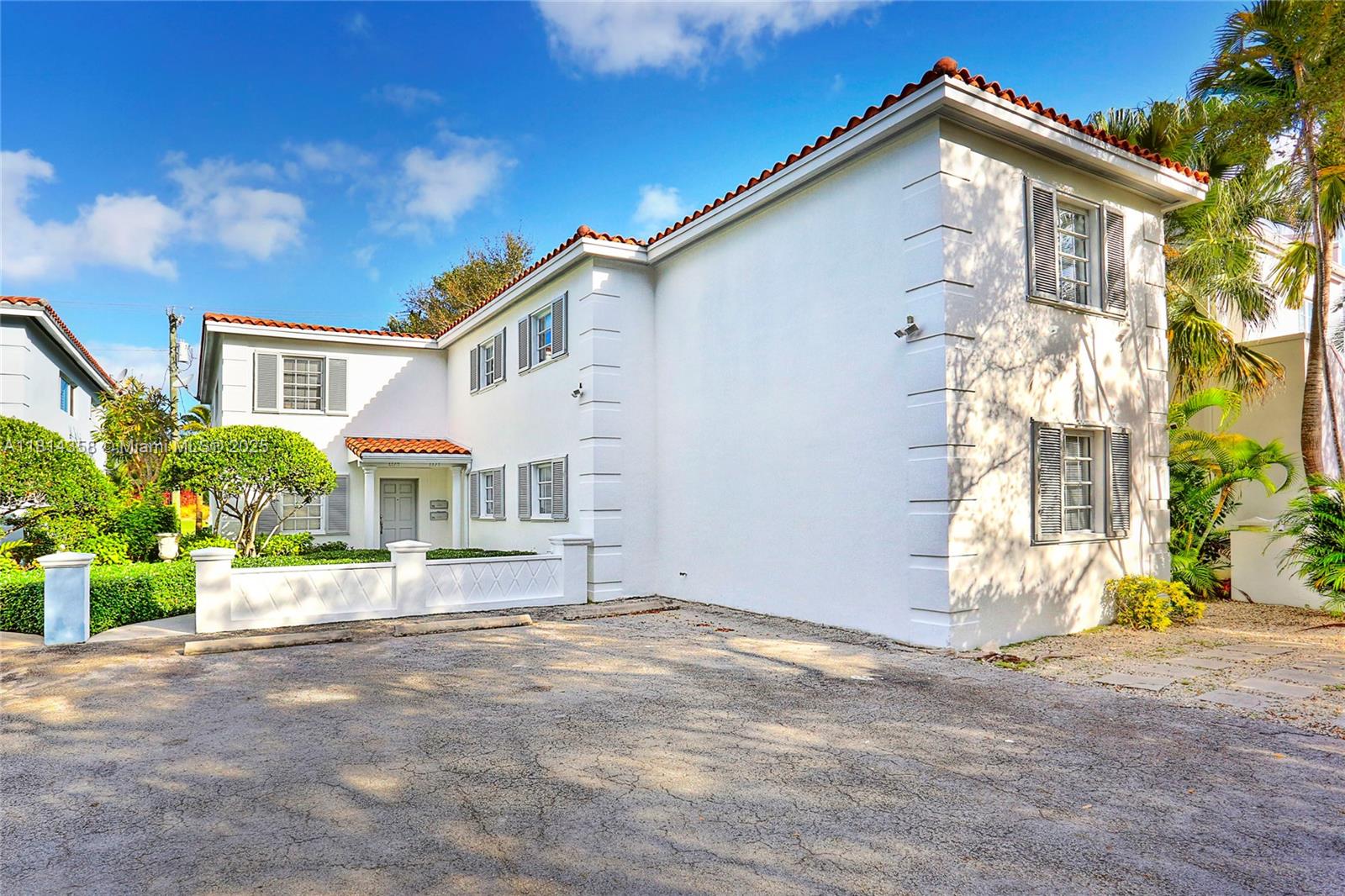 Rental Property at 1171 Campo Sano Ave 1171, Coral Gables, Broward County, Florida - Bedrooms: 3 
Bathrooms: 2  - $5,500 MO.