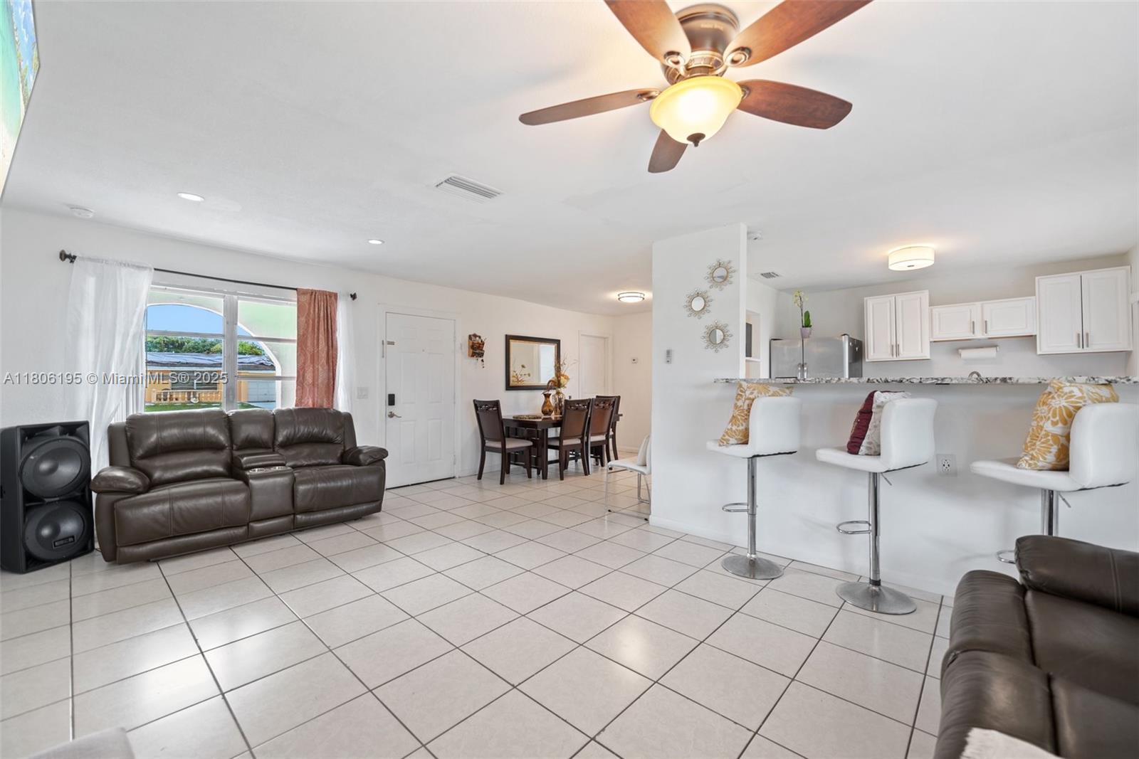 SUNRISE GOLF VILLAGE SEC - Residential